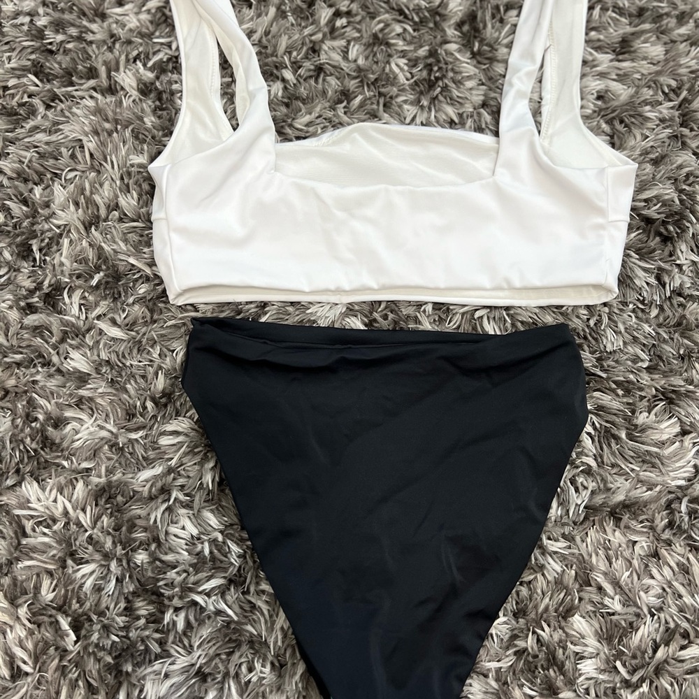 ASOS bathing suit - Picture 2 of 6